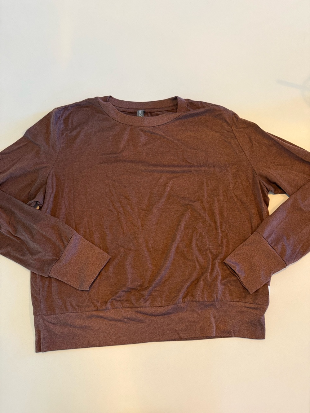 Vuori Daydreamer Long-Sleeve Crewneck in Rich Brown